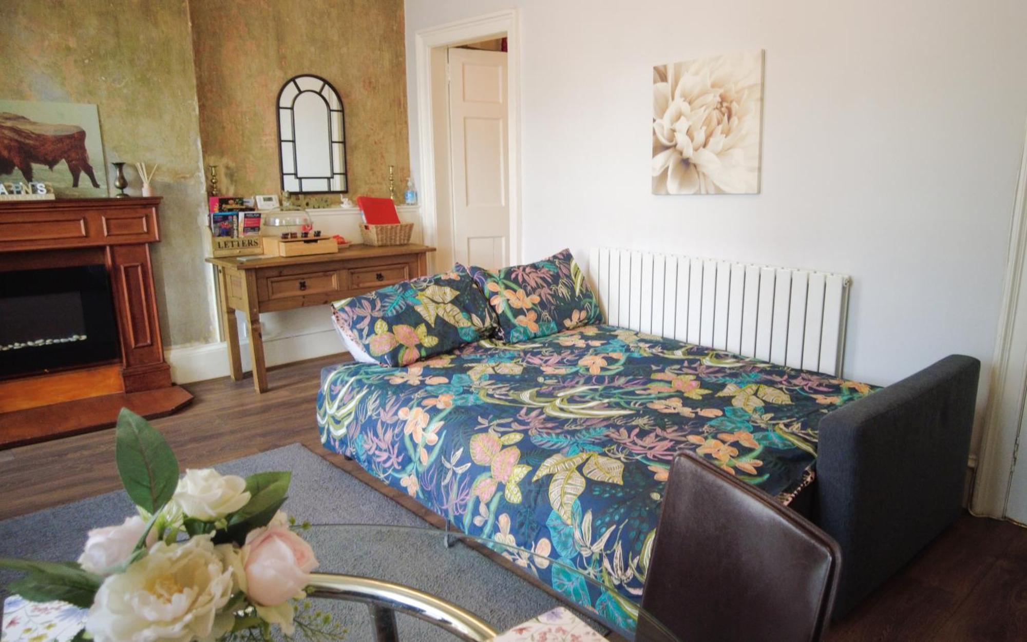 1 Bedrooms Flat In Haymarket, Heart Of Flat Sleeps 4 , * EDI